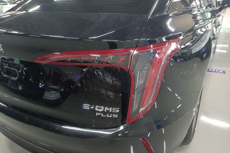 Used Hongqi E-QM5 2023 560km PLUS Right Rear Taillight