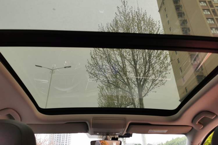 Used Volkswagen Touran 2016 Volkswagen Touran L 280TSI DSG Comfort Edition Headliner