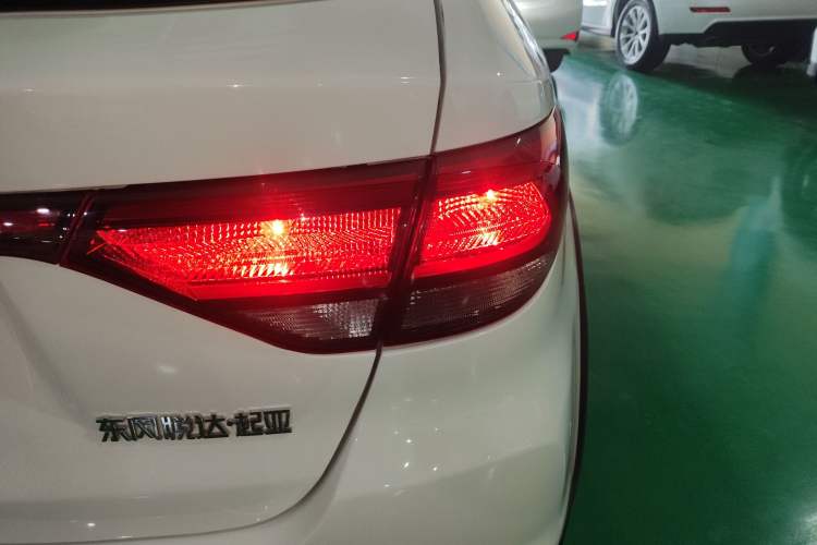 Used Kia KX Cross 2017 1.4L MT GLS