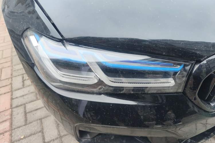 Used BMW 5 Series 2013 525Li Leading Model
