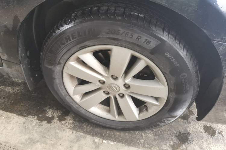 Used Nissan Teana 2011 2.0L XE Standard Edition Right Front Wheel Hub