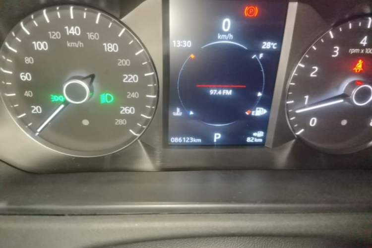 Used Land Rover Range Velar 2018 P300 R-DYNAMIC S