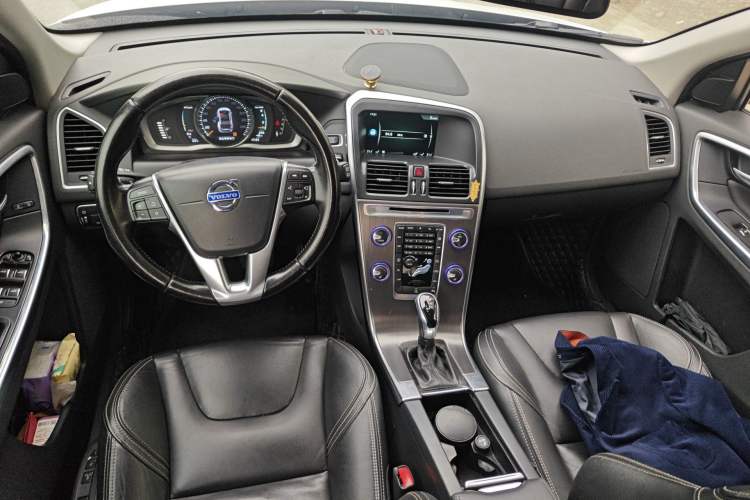 Used Volvo XC60 2016 T5 Smart Version
