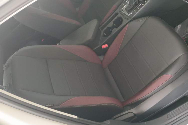 Used Volkswagen Bora 2021 200TSI DSG Elite Smart Connectivity Version Right Front Seat