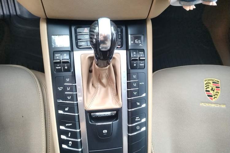 Used Porsche Macan 2014 Macan 2.0T Gear Lever