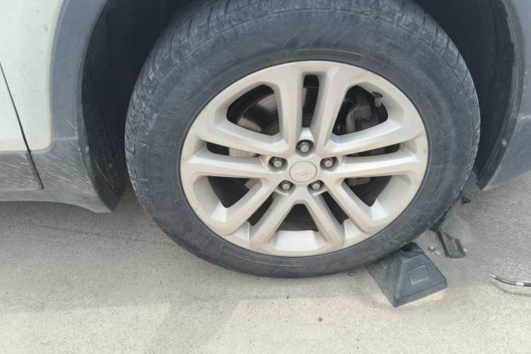 Used Chevrolet Trax 2016 1.4T Automatic Two-Wheel Drive Comfort Version with Sunroof
