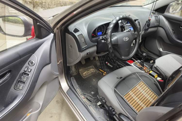 Used Hyundai Celesta 2011 1.6L Manual Luxury Model
