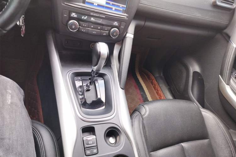 Used Renault Kadjar 2017 2.0L Two-Wheel-Drive Leading Edition
