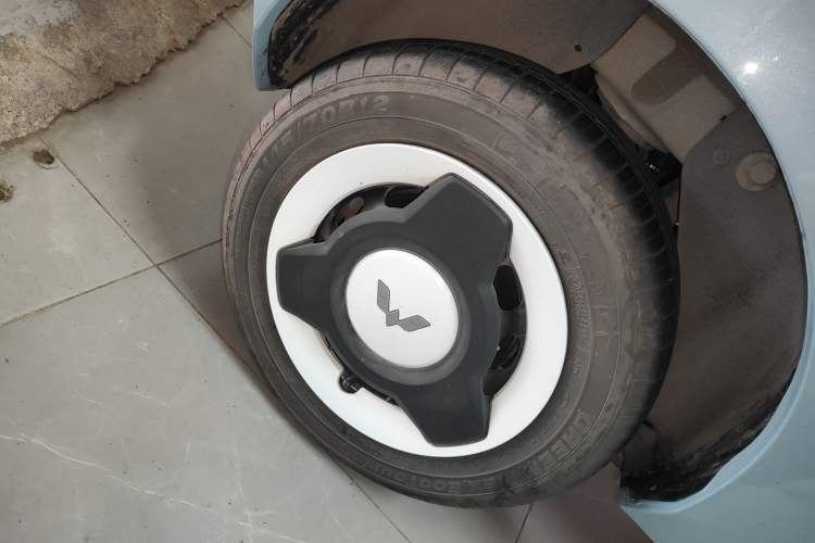 Used Wuling Hongguang MINIEV 2022 Easy Version Lithium-NMC
