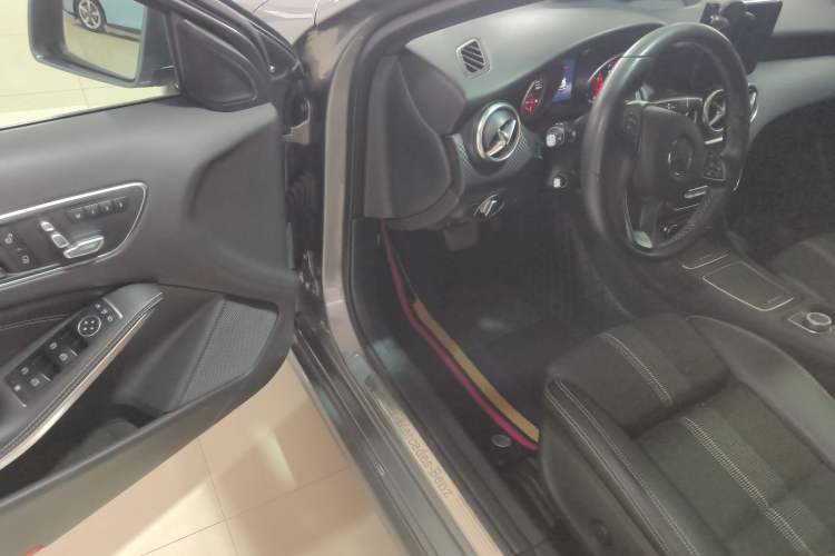 Used Mercedes-Benz A-Class 2017 Revised Version A 200 Fashion Edition