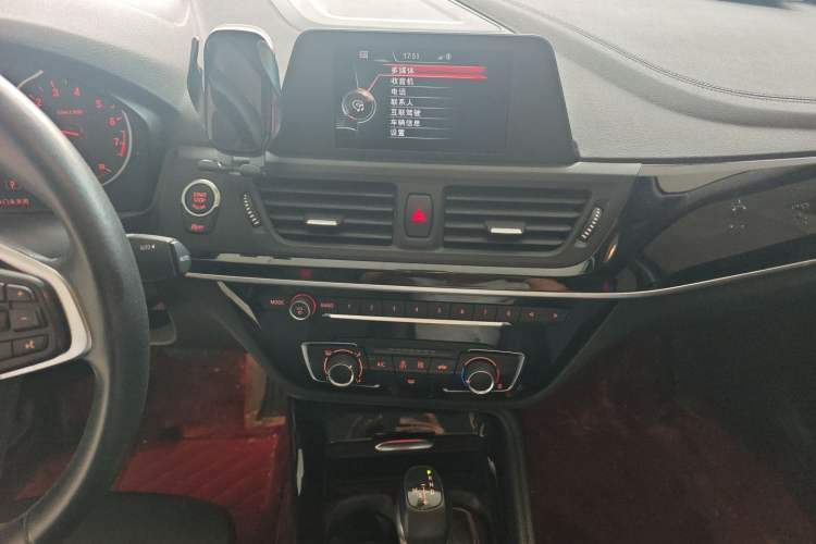 Used BMW 1 Series 2017 118i Sport Edition Audio And AC Panel