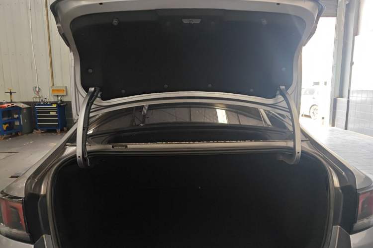 Used Peugeot 308 2016 1.6L Manual Fashion Edition
