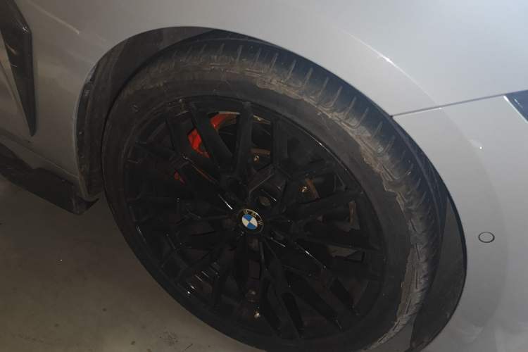 Used BMW 4 Series 2023 425i M Sport Night Edition Right Front Wheel Hub