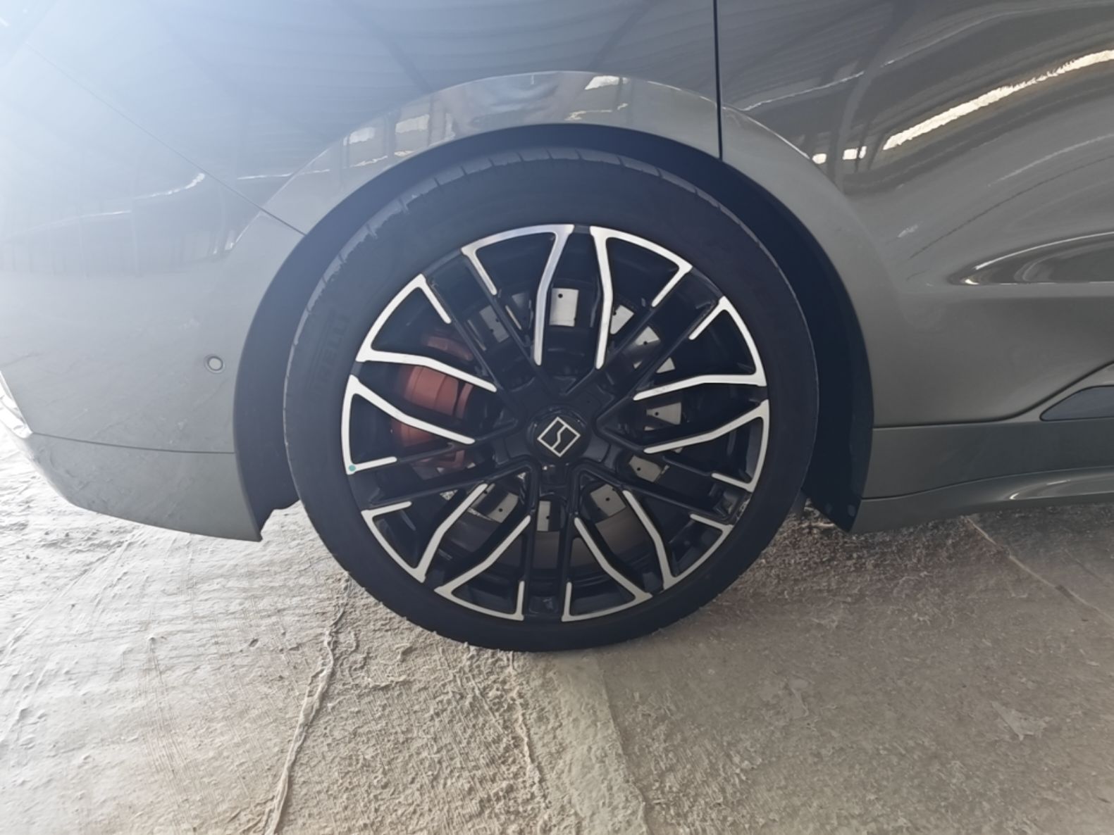 Zeekr 001 2024 YOU Edition 100 kWh All-Wheel Drive — снимка 11