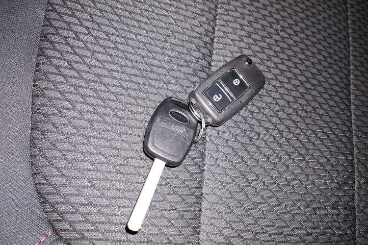 Used Isuzu TAGA 2021 3.0T Diesel Manual Two-Wheel Drive Luxury Edition Long Wheelbase 4KH1CT6H1