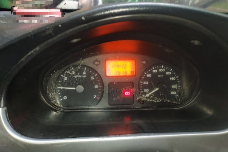 Used Wuling Rongguang 2011 1.2L Comfort Model Odometer Close Up