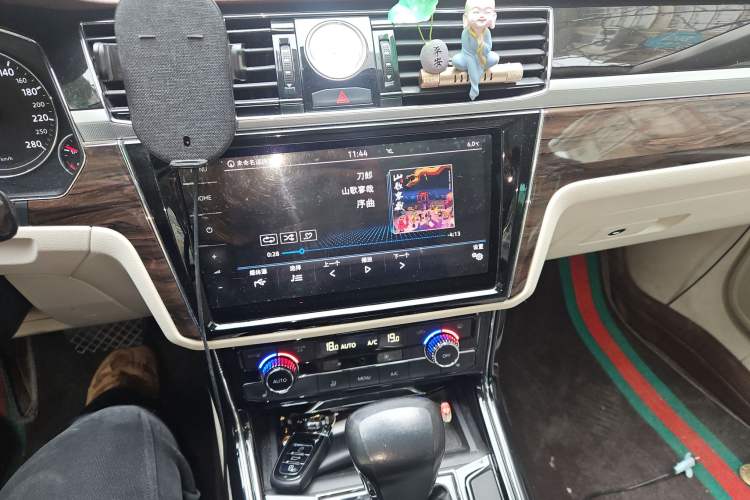 Used Volkswagen Phideon 2018 Revised Version 380TSI Two-Wheel Drive Business Edition