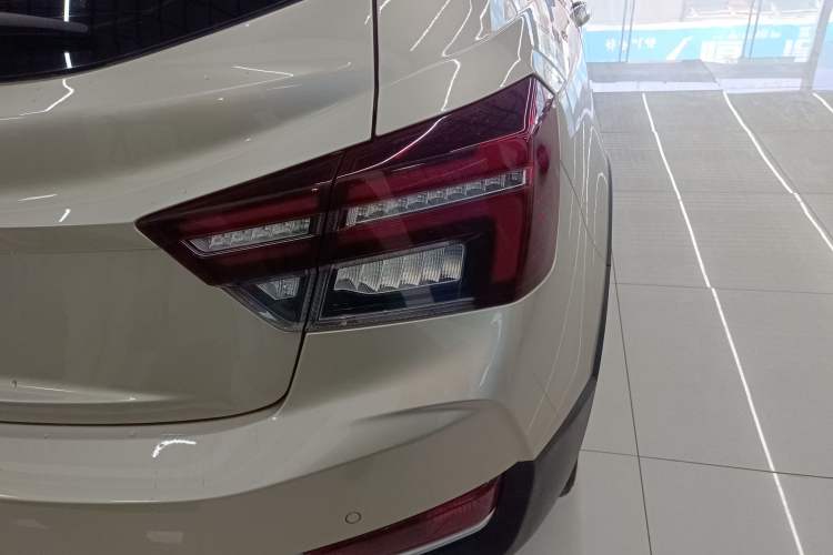 Used Geely Auto Vision S1 2018 1.5L CVT Fongchi Model Right Rear Taillight