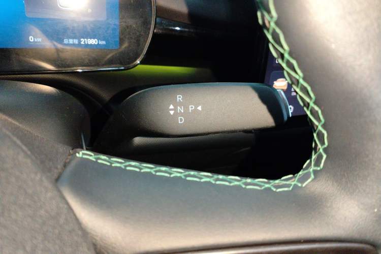 Used BYD Dolphin 2025 Intelligent Driving Version 410 km Fashion Edition Gear Lever