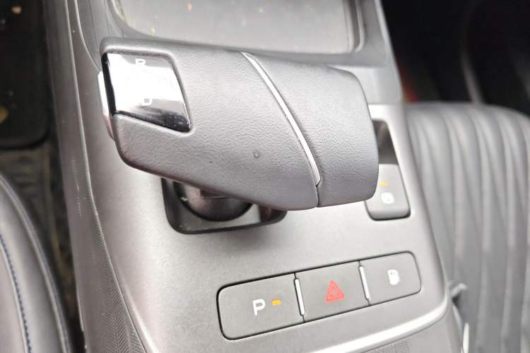 Used CHANGAN NEVO A05 2024 70 Pro Gear Lever