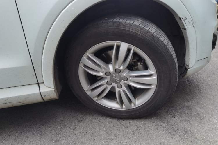 Used Audi Q3 2015 35 TFSI quattro Technology Edition Exterior 4