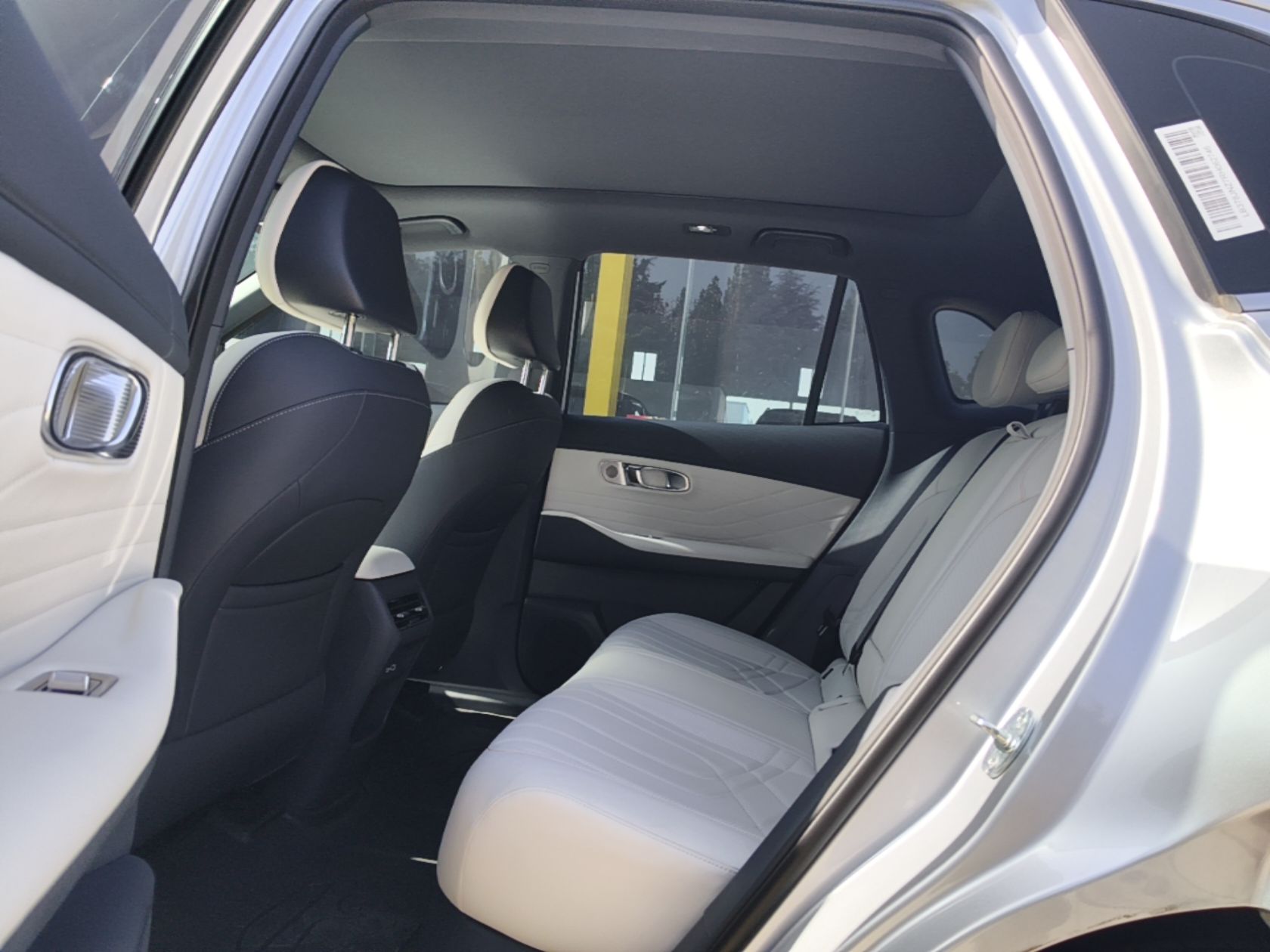 Geely Galaxy Xingjian 7 EM-i 2025 120km Launch+ Version — снимка 20