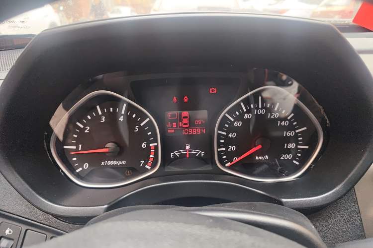 Used FAW Xiali N7 2013 1.3L Manual Comfort Model
