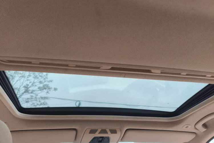 Used BMW 3 Series 2013 320Li Fashion Model
