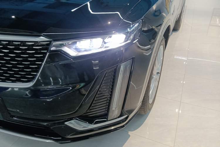 Used Cadillac XT6 2022 2.0T Six-Seater Two-Wheel-Drive Luxury Version