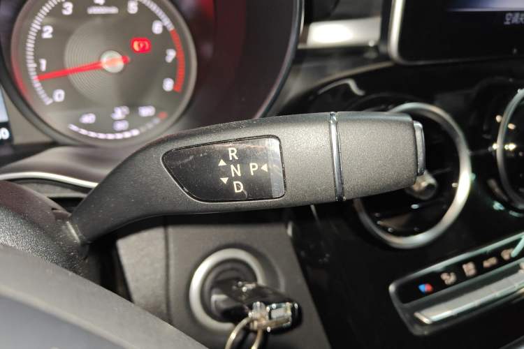 Used Mercedes-Benz C-Class 2018 C 180 L Fashion Edition Sport Version