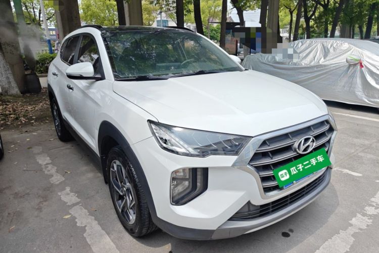 Used Hyundai Tucson 2019 280TGDi Dual-Clutch Two-Wheel Drive Fashion Edition China VI Standard

