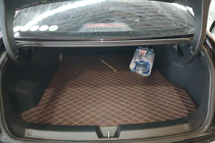 Used Wuling Xingguang 2023 150 Advanced Edition Trunk