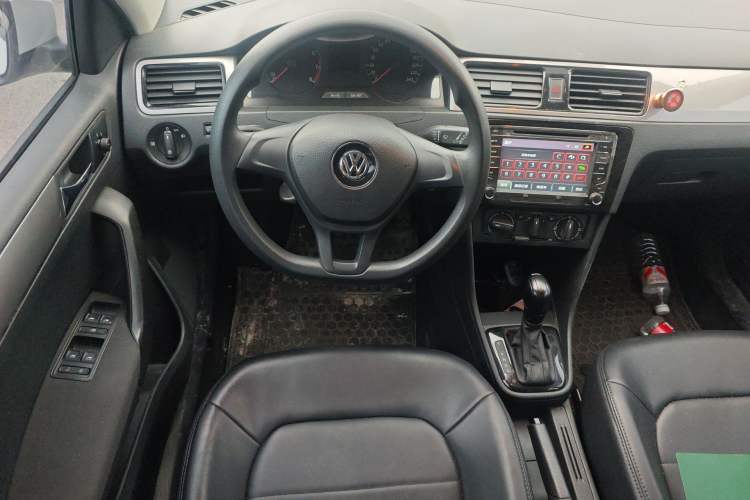 Used Volkswagen Santana 2015 Haval H6 1.6L Automatic Luxury Model Steering Wheel
