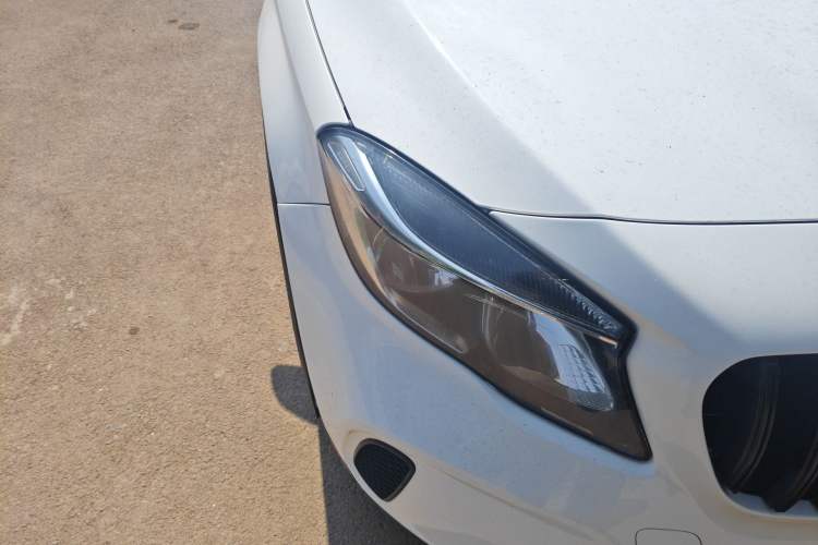 Used Mercedes-Benz GLA 2017 GLA 200 Sport Edition Right Front Headlight