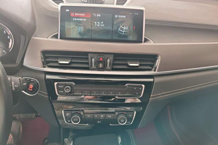 Used BMW X2 2019 sDrive25i Luxury Model with M Off-Road Package China VI Emission Standard
