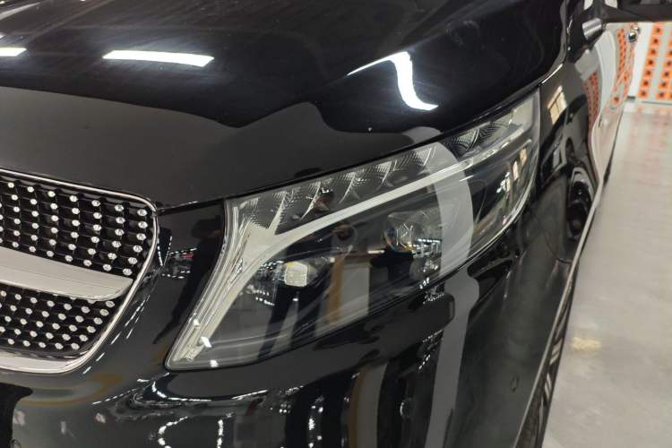 Used Mercedes-Benz V-Class 2022 V 260 L Long-wheelbase Luxury Edition