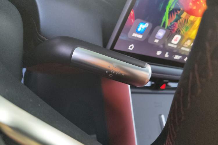 Used Hima AITO M5 2025 All-Electric Ultra Rear-Wheel-Drive Version Gear Lever