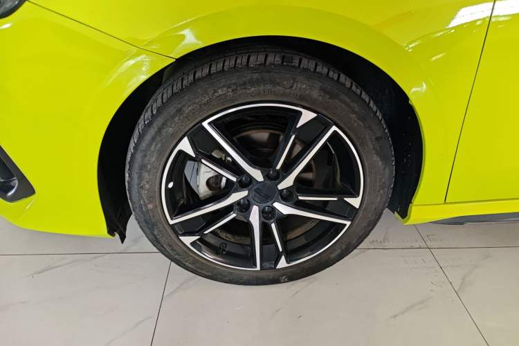 Used Geely Auto Binray 2022 Binrui COOL 1.5T DCT Electric Edition Left Front Wheel Hub