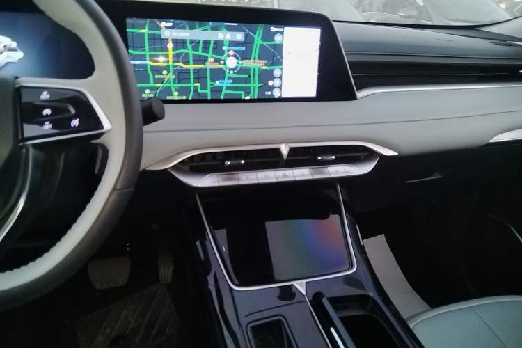 Used Venucia V DD-i 2023 110 km iE Version