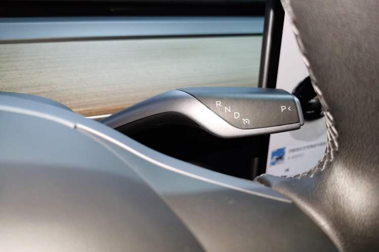 Used Tesla Model Y 2022 Rear-Wheel-Drive Version
