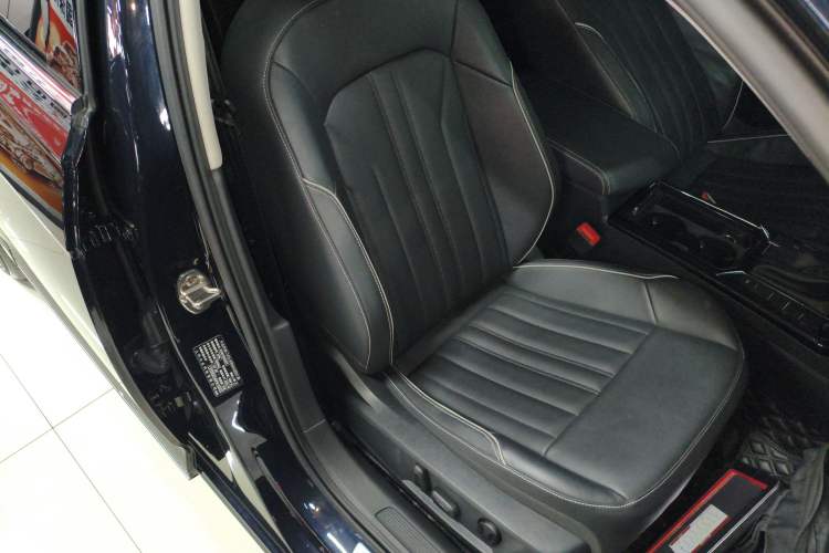 Used Volkswagen Passat 2023 Revised 330TSI Elite Edition Right Front Seat