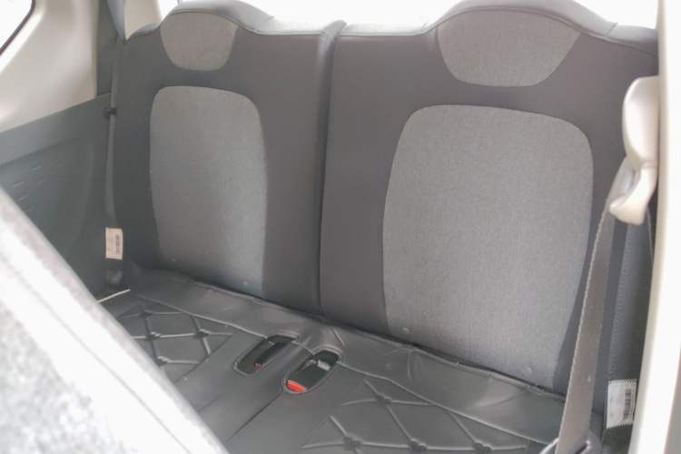 Used Wuling Hongguang MINIEV 2022 Macaron Premium Model – Lithium Iron Phosphate Left Rear Seat