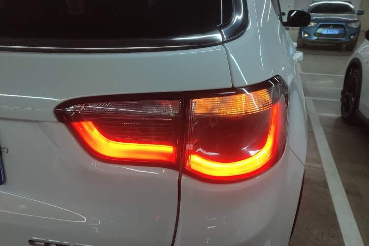 Used Jeep Compass 2021 220T Automatic Leading Edition