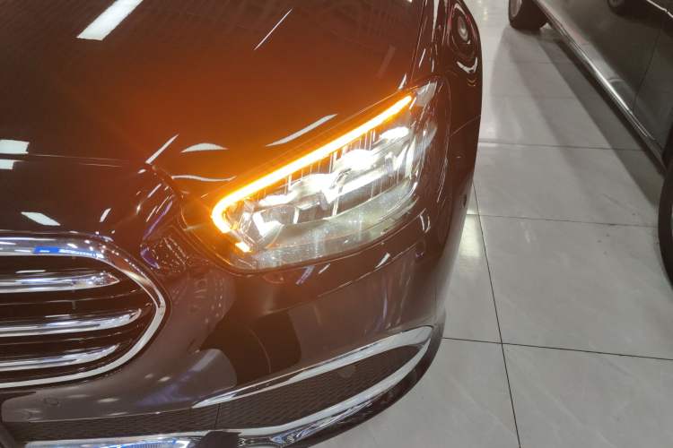 Used Mercedes-Benz E-Class 2022 E 300 L Stylish Model
