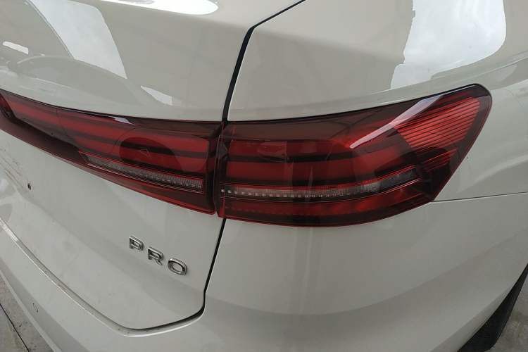 Used Volkswagen Lavida 2026 Pro 1.5L Starry Six Million Edition Right Rear Taillight