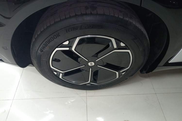 Used Xiaomi Auto YU7 2025 Ultra-Long Range Rear-Wheel Drive Version
