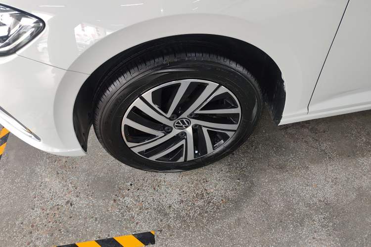 Used Volkswagen Lavida 2023 300TSI DSG Full-Comfort Edition