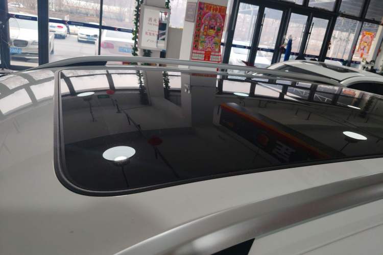 Used Volkswagen Tharu 2021 330TSI All-Wheel Drive Luxury PLUS Version Roof