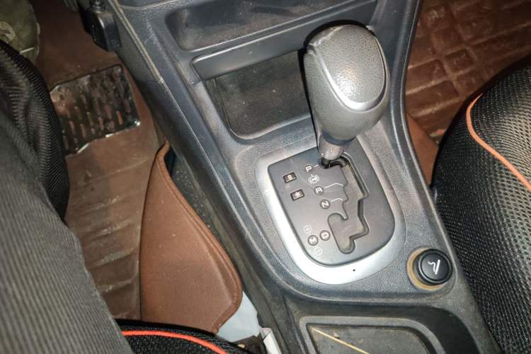 Used Peugeot 308 2013 1.6L Automatic YouShang Model Gear Lever