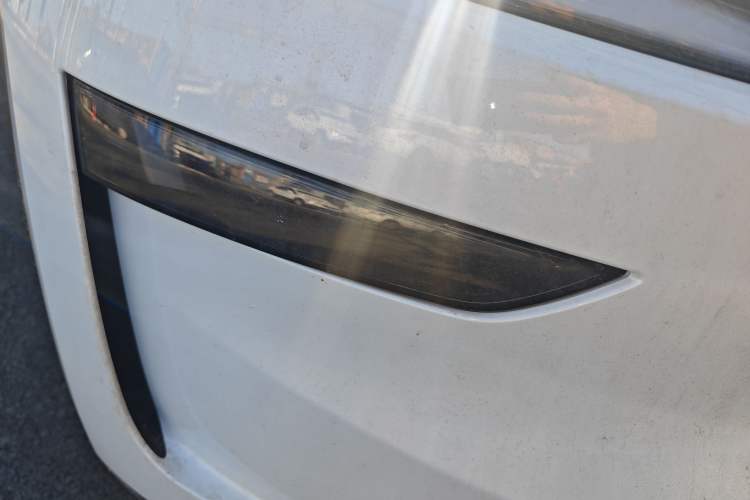 Used Tesla Model Y 2025 Rear-Wheel-Drive Version